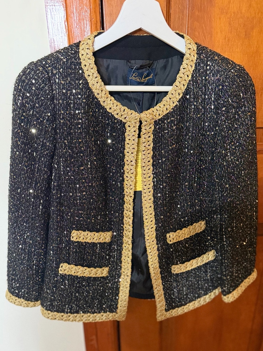 Luisa Spagnoli Black Tweed Cropped Jacket with Gold Trim Size Small NWT